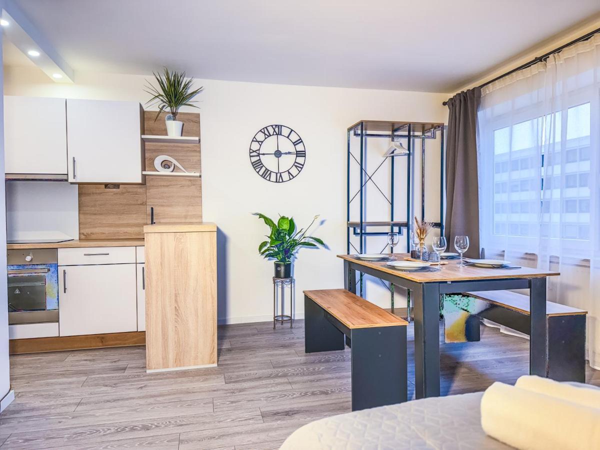 Immostay #6 - Ferienhaus 4 Zimmer Fuer 8 Personen, Wifi & Zentrum BRE Dış mekan fotoğraf