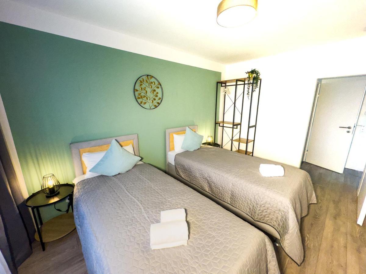 Immostay #6 - Ferienhaus 4 Zimmer Fuer 8 Personen, Wifi & Zentrum BRE Dış mekan fotoğraf