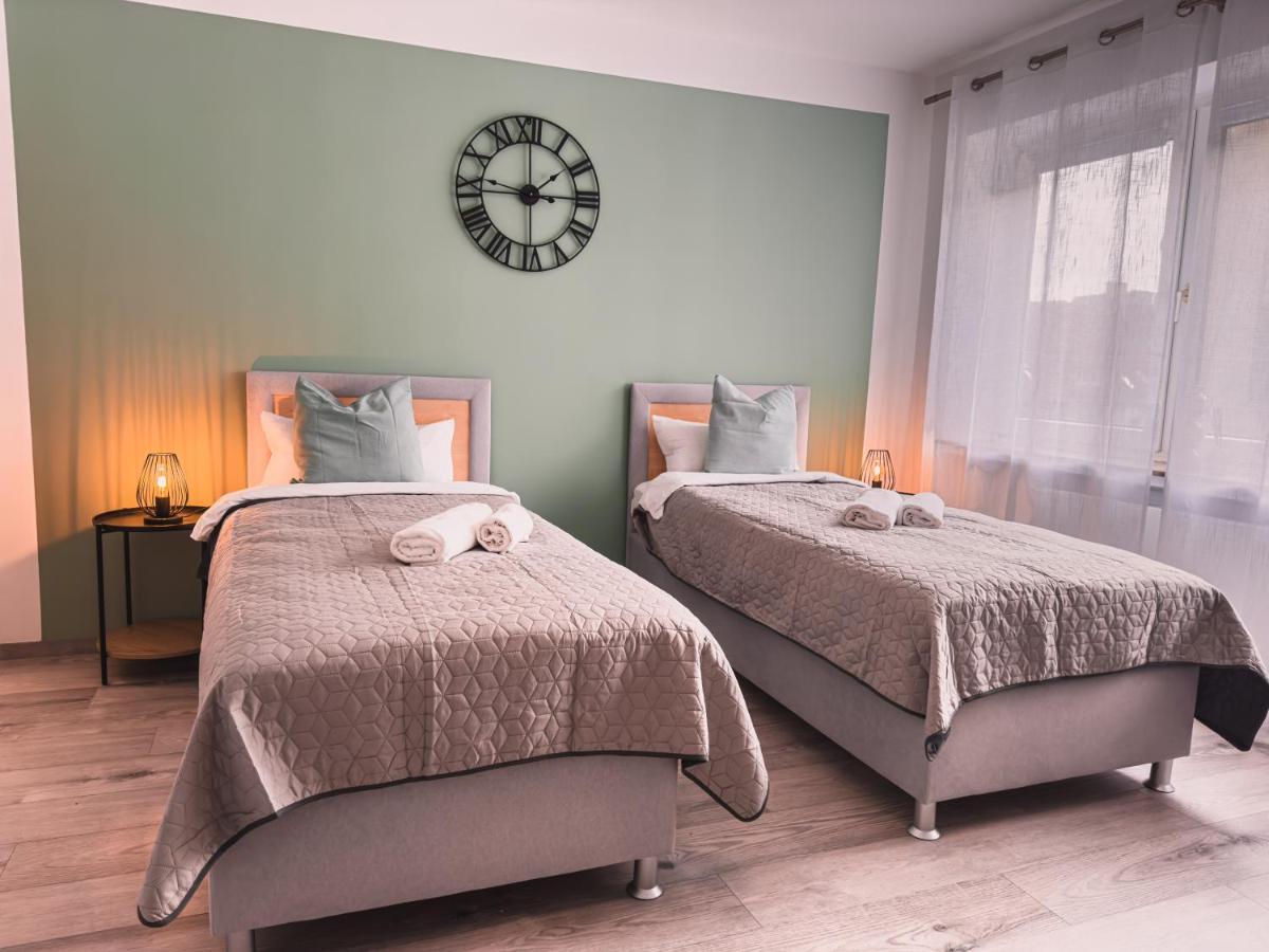 Immostay #6 - Ferienhaus 4 Zimmer Fuer 8 Personen, Wifi & Zentrum BRE Dış mekan fotoğraf