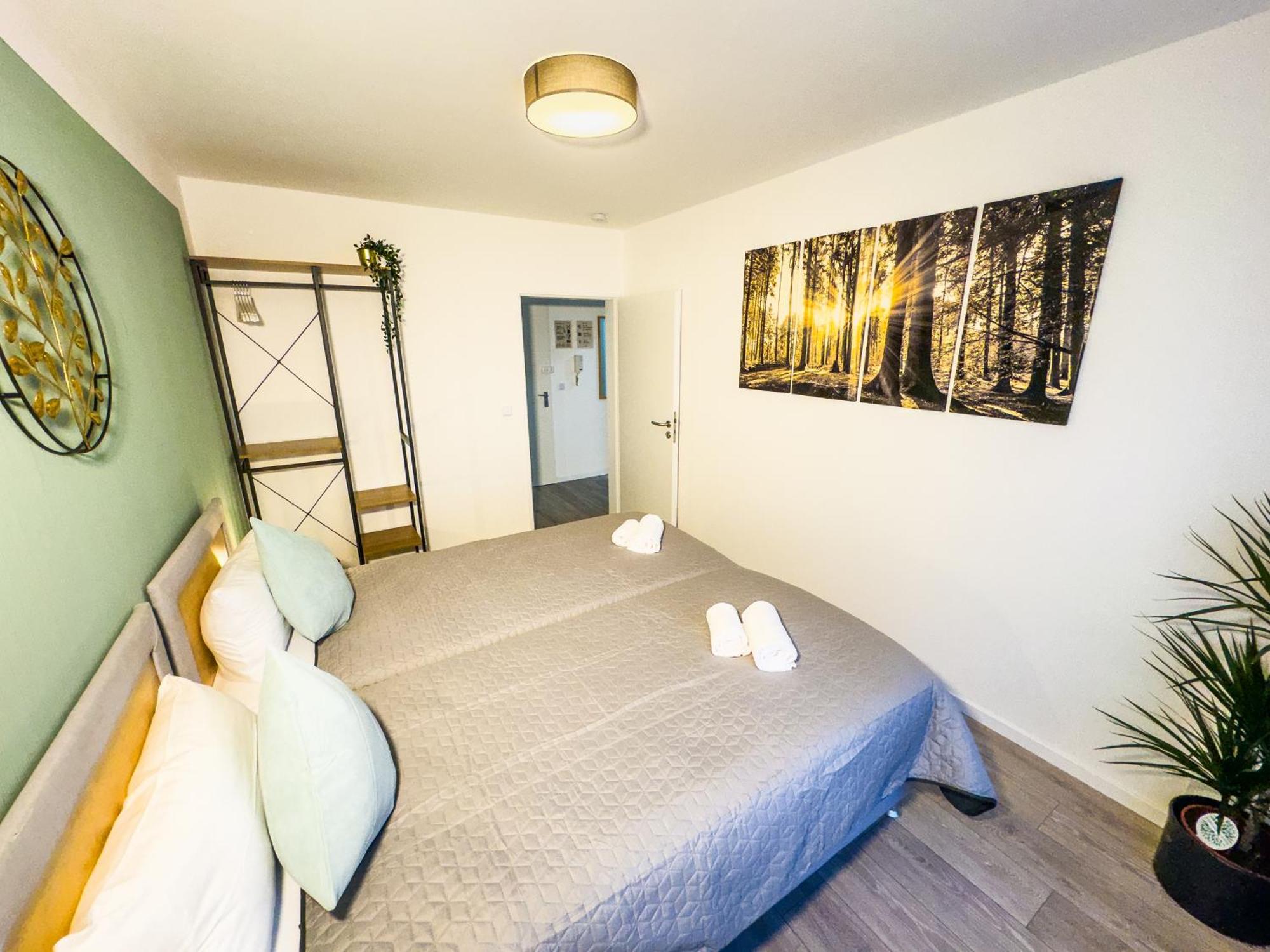 Immostay #6 - Ferienhaus 4 Zimmer Fuer 8 Personen, Wifi & Zentrum BRE Dış mekan fotoğraf